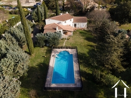 Villa in bevoorrechte omgeving ten noorden van Montpellier 